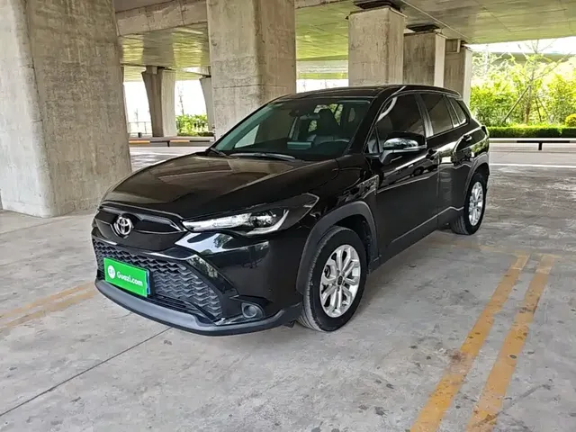 Toyota Frontlander 2022 2.0L CVT Leading Edition
