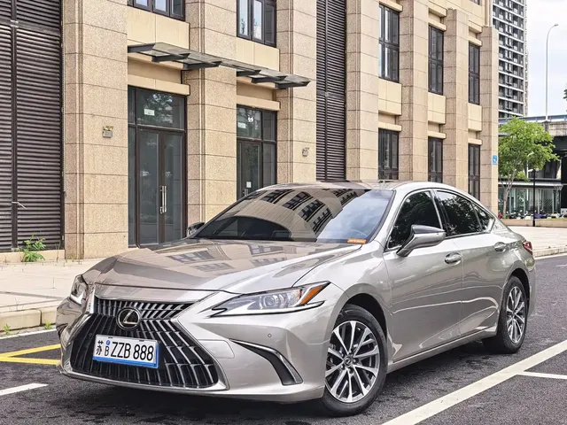 Lexus ES 2023 200 Excellence Edition