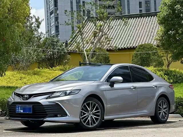 Toyota Camry 2021 2.5G Luxury Edition