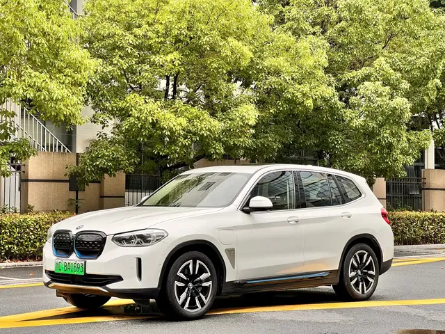 BMW iX3 2021 Facelift Leading