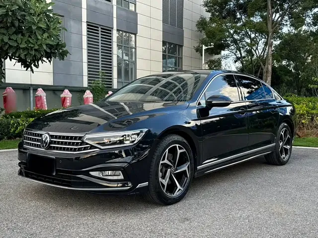 Volkswagen Magotan 2023 2 Million Units Anniversary Edition 330TSI DSG Leading Type