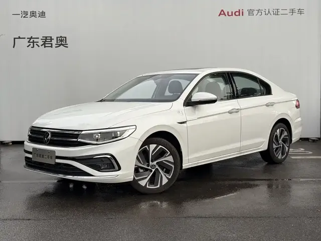 Volkswagen Bora 2025 300TSI DSG Premium Ride Edition