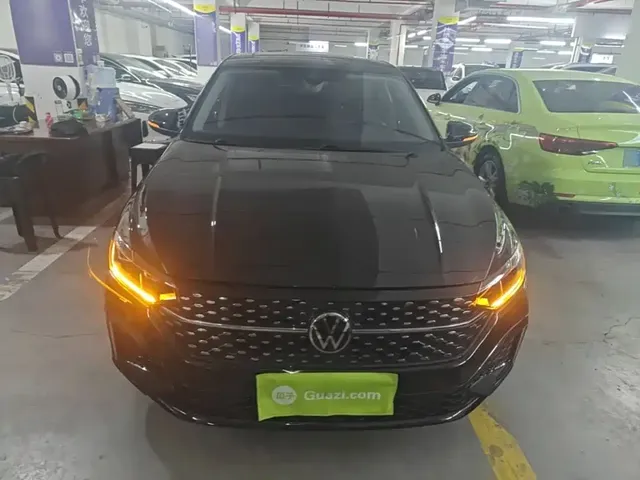 Volkswagen Lavida 2023 300TSI DSG Starlight Full Comfort Edition