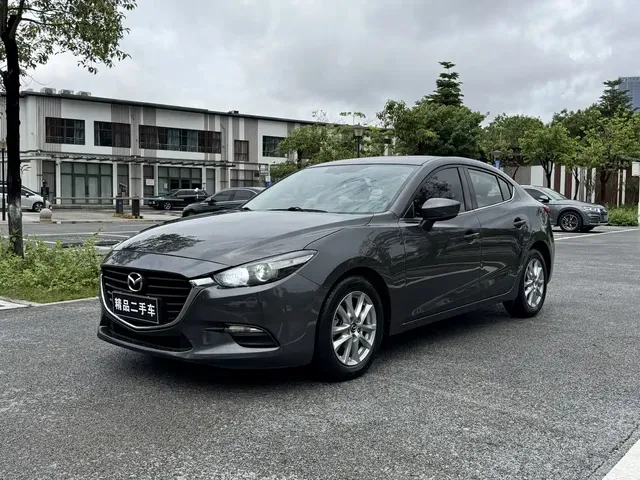Mazda 3 Axela 2019 Cloud Control Sedan 1.5L Auto Comfort (China V)