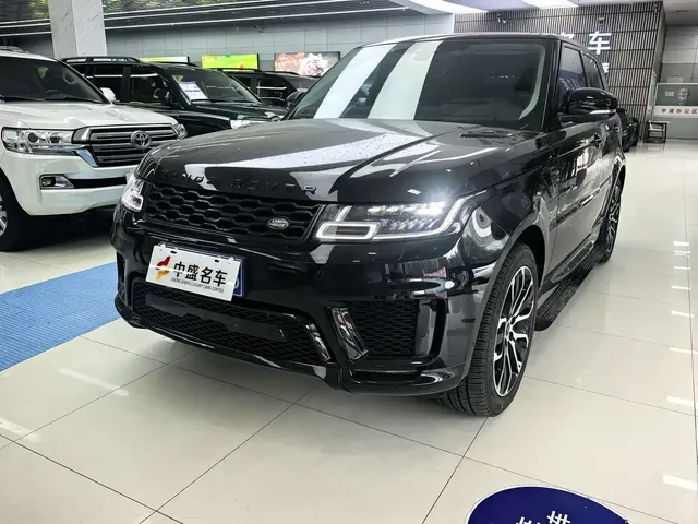 Land Rover Range Rover Sport 2021 3.0 L6 Gloss Black Edition