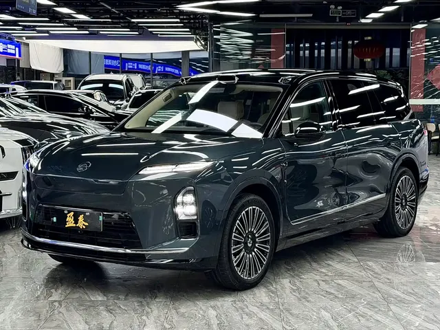 NIO ES8 2025 Base Model 7-Seater