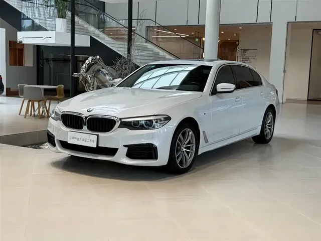 BMW 5 Series 2020 525Li M Sport Package