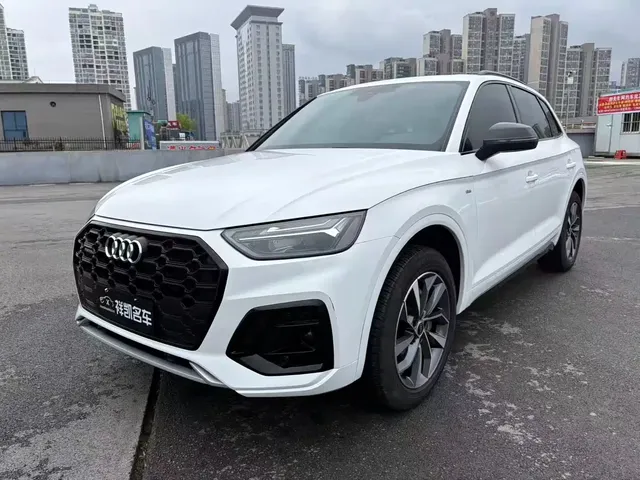 Audi Q5L 2023 40T Luxury Dynamic