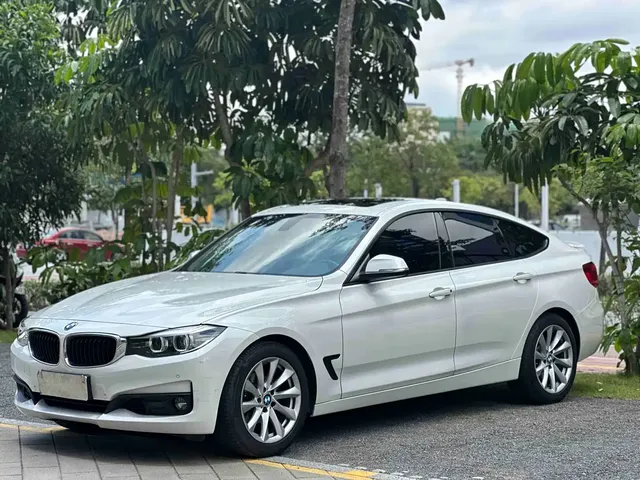 BMW 3 Series GT 2018 320i Fashion