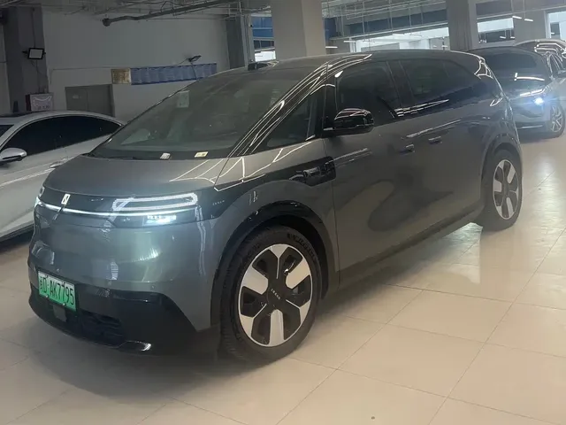 ZEEKR MIX 2025 Smart Driving Edition