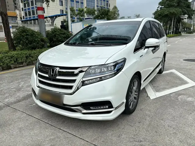 Honda Elysion 2019 2.0L Hybrid Luxury Edition