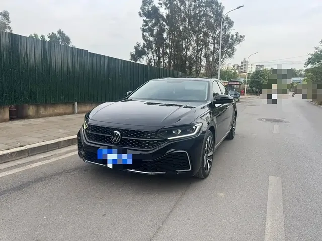 Volkswagen Passat 2022 330TSI Starlight Elite Edition