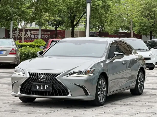 Lexus ES 2022 200 Excellence Edition