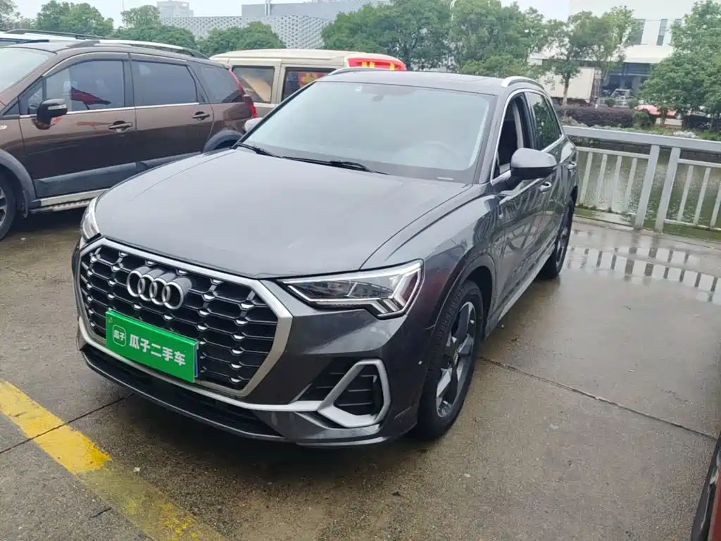 Audi Q3 2021 35 TFSI Fashion Sport