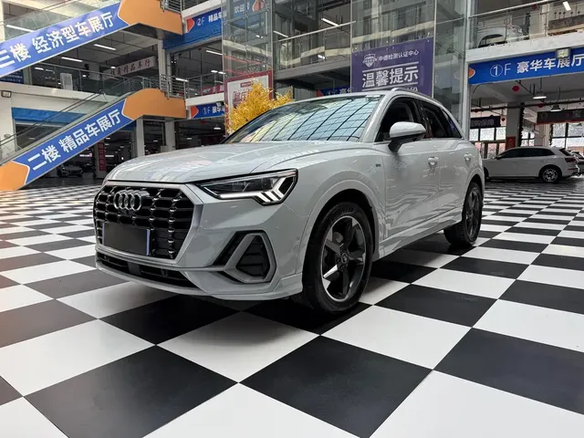 Audi Q3 2022 35 TFSI Fashion Dynamic