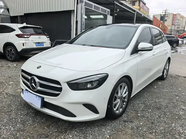 Mercedes-Benz B-Class 2021 B 200 Fashion