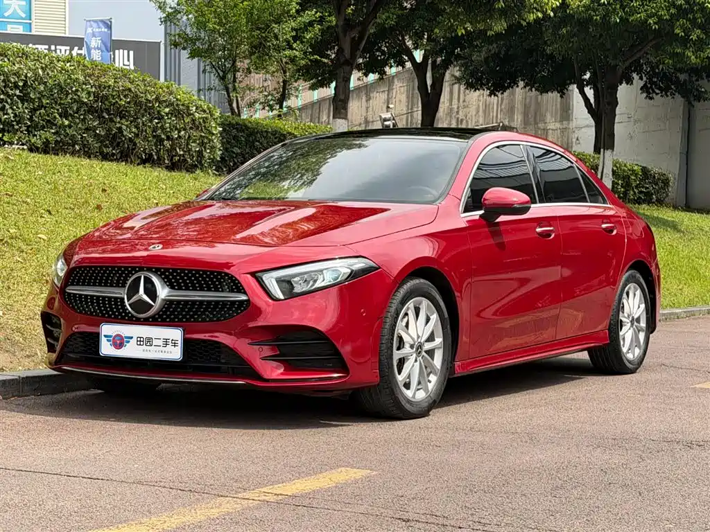 Mercedes-Benz A-Class 2021 A 200 L Sport Sedan Fashion Edition