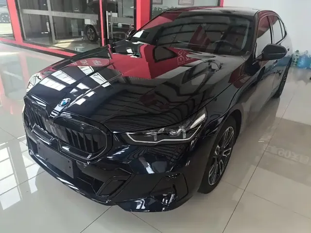 BMW 5 Series 2026 525Li M Sport Package