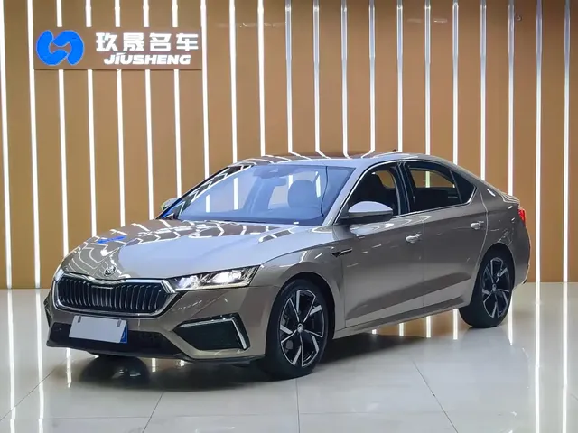 Škoda Octavia 2021 PRO TSI280 DSG Premium Edition