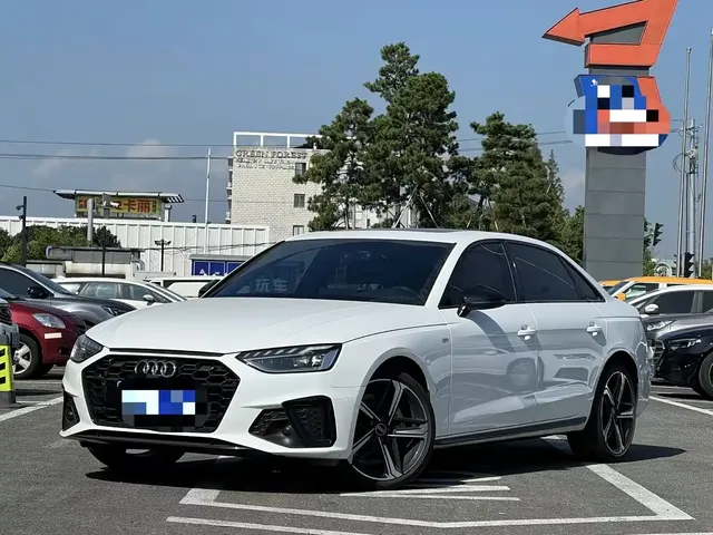 Audi A4L 2024 40 TFSI Luxury Dynamic