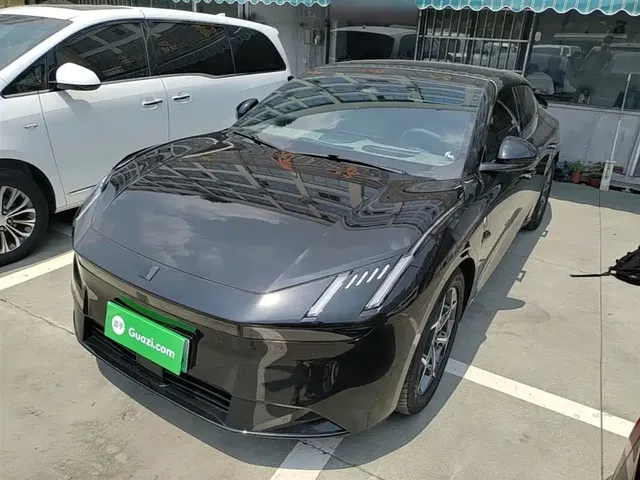 Lynk & Co Z10 2025 STARBUFF 95kWh 766km RWD
