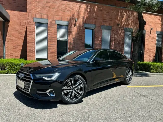 Audi A6L 2023 45 TFSI quattro Premium Elegance