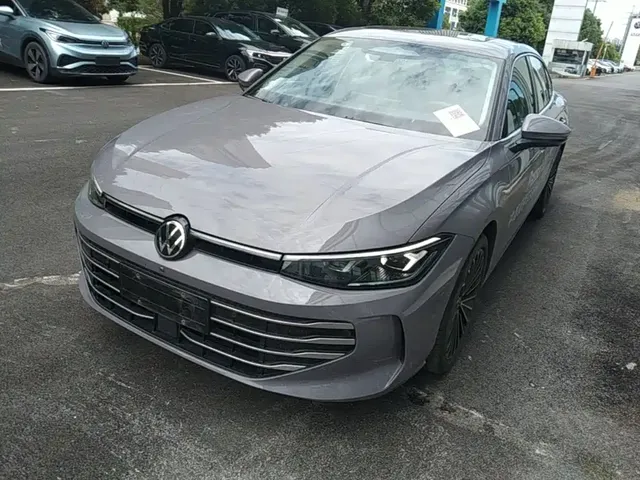 Volkswagen Passat 2025 Pro 380TSI Dragon Prestige Edition