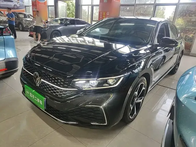 Volkswagen Passat 2024 380TSI Starlight Dragon Glory Edition