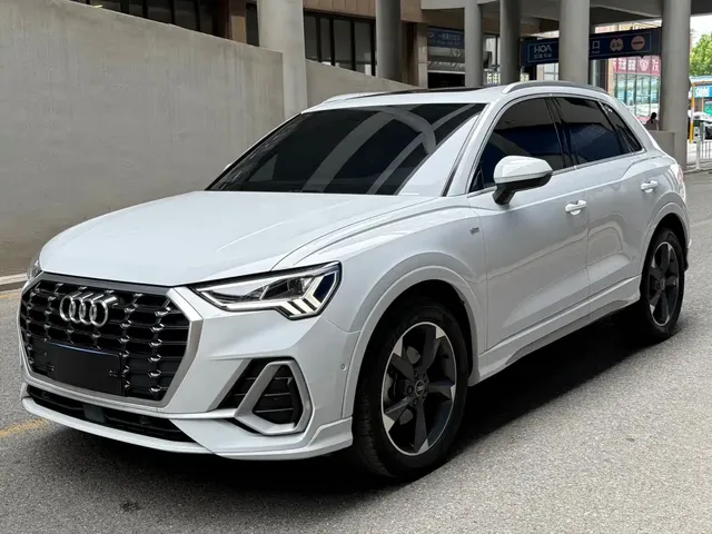 Audi Q3 2023 35 TFSI Fashion Dynamic (1.4T)