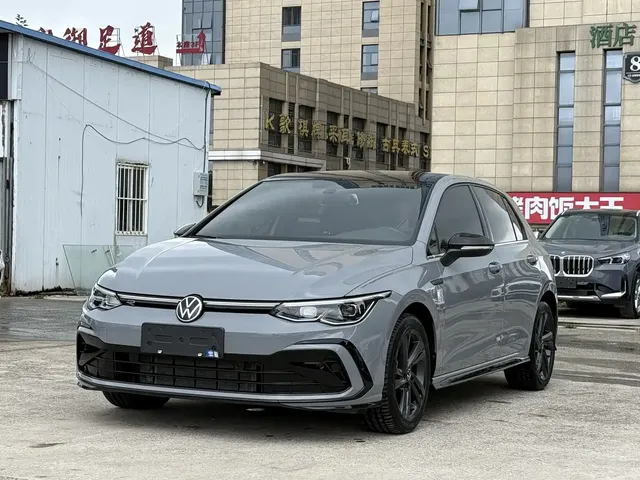 Volkswagen Golf 2023 Model 280TSI DSG R-Line