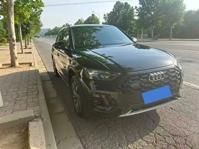 Audi Q5L 2024 Model 40 TFSI Luxury Dynamic