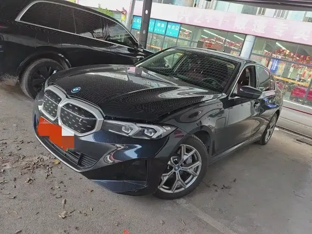 BMW i3 2024 eDrive 35 L