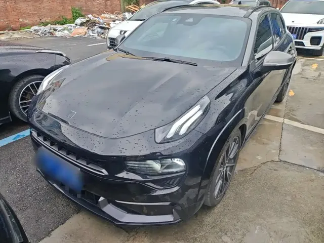 Lynk & Co 02 Hatchback 2022 2.0TD Pro