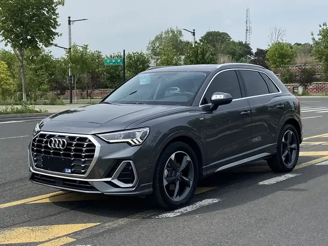 Audi Q3 2021 35 TFSI Fashion Sport