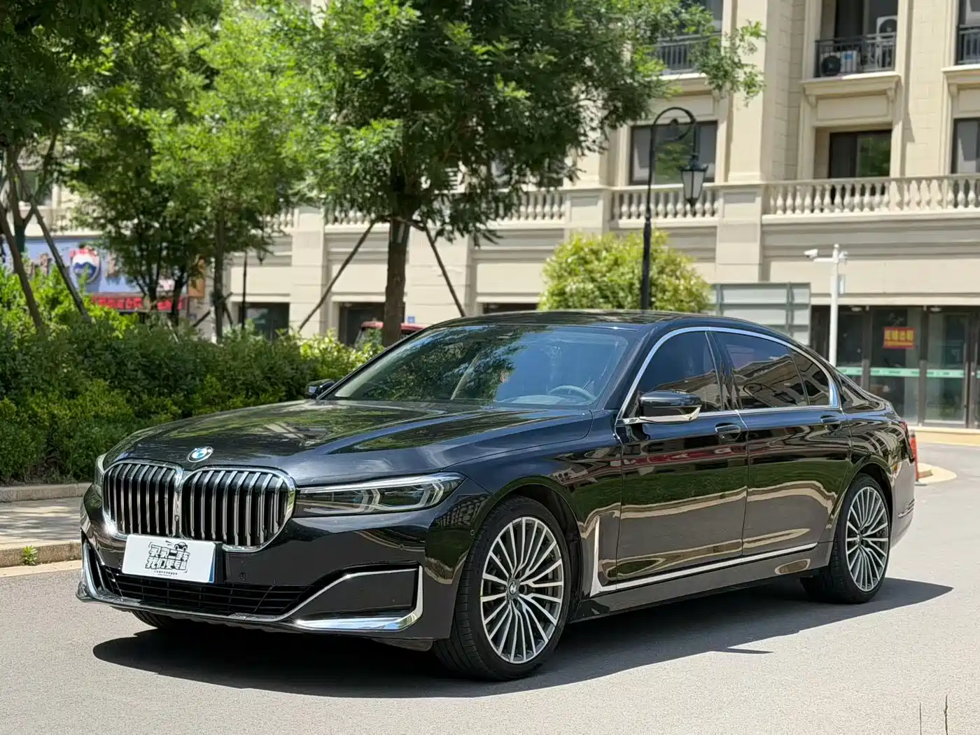 BMW 7 Series 2019 740Li Premium Luxury Package