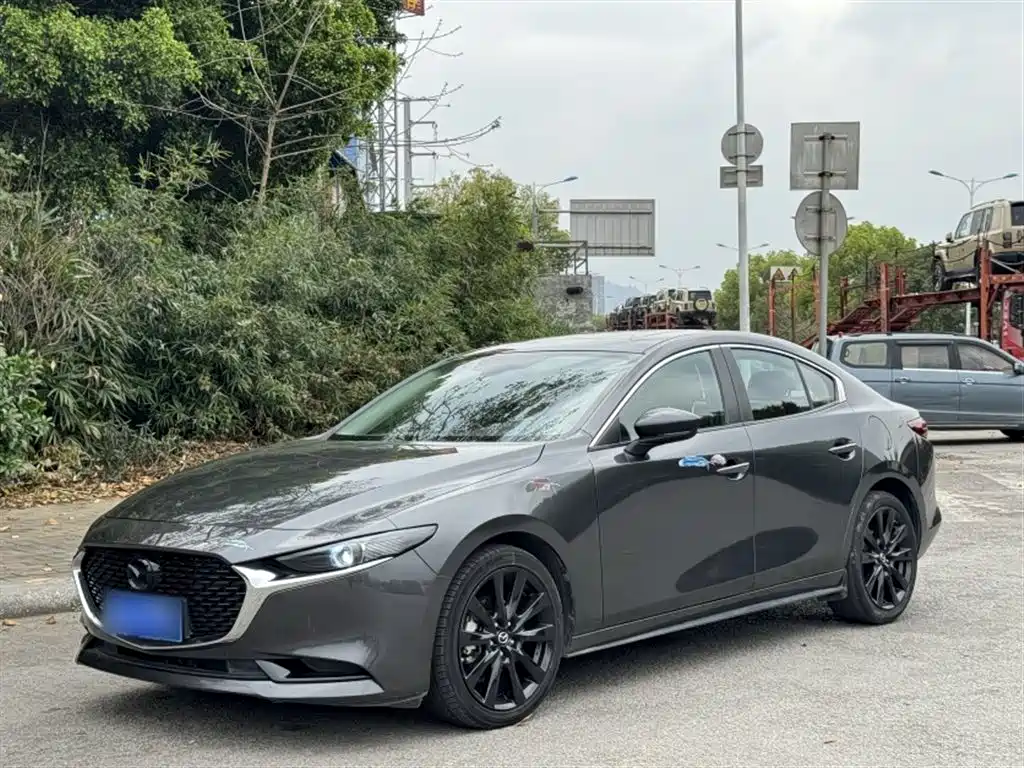 Mazda 3 Axela 2023 2.0L Auto Zhiyao