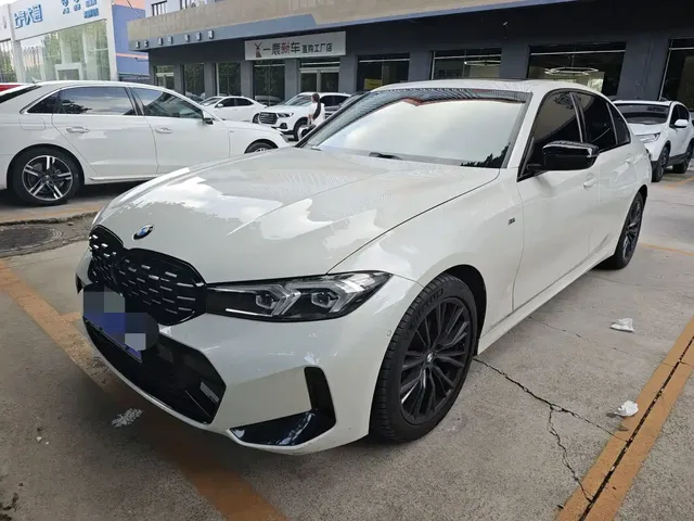 BMW 3 Series 2023 325Li M Sport Black Night Package