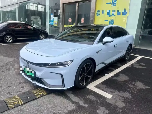 Voyah Auto VOYAH Zhuiguang 2023 AWD Long Range