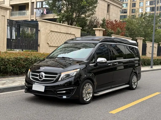 Mercedes-Benz V-Class 2018 V 260 L Premium Long Wheelbase Edition China VI