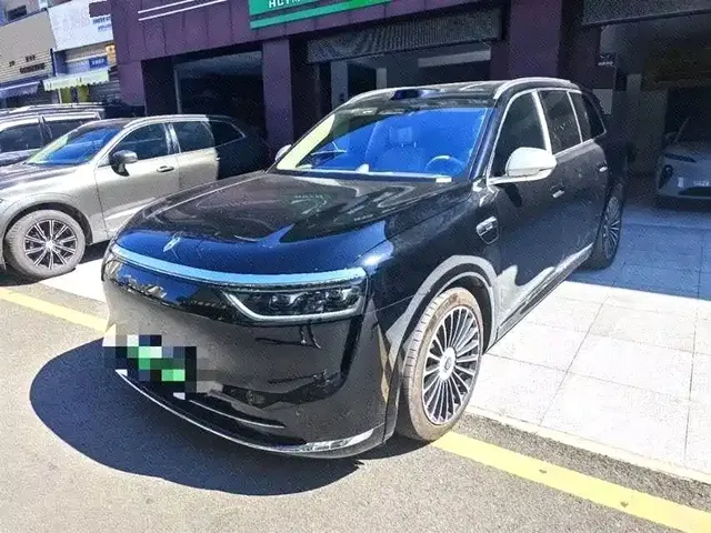 AITO Wenjie AITO M8, 2025