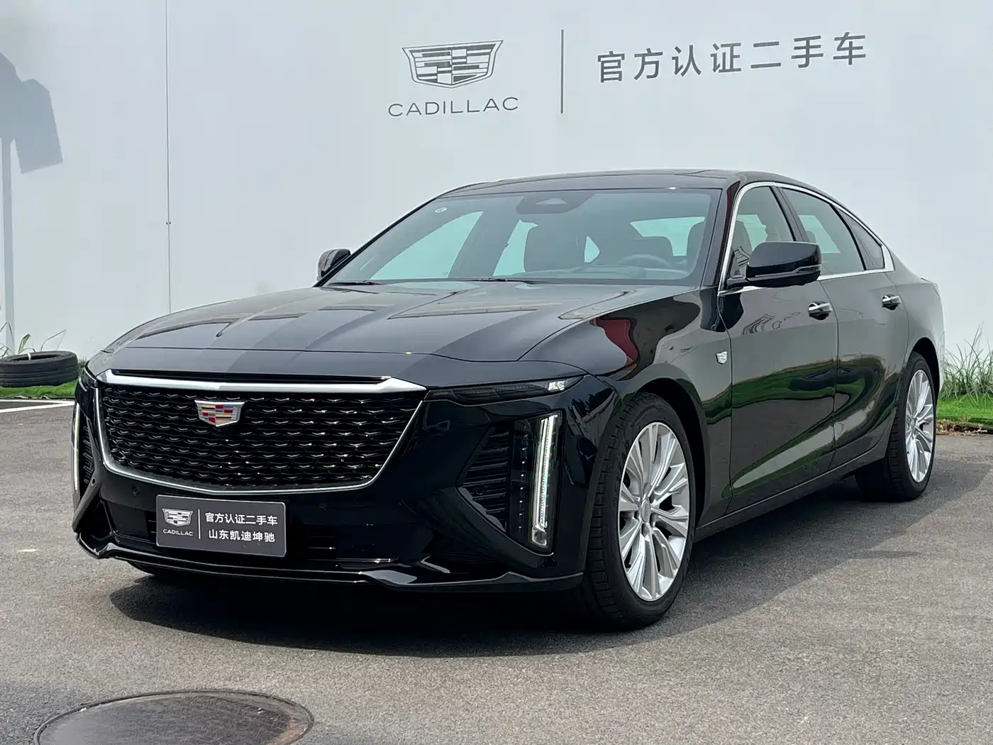 Cadillac CT6 2023 28T Platinum Model
