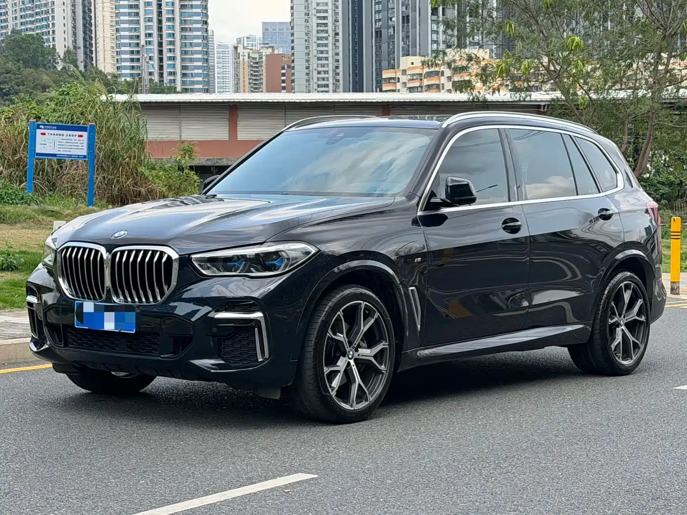 BMW X5 2022 Facelift xDrive 40Li M Sport Package