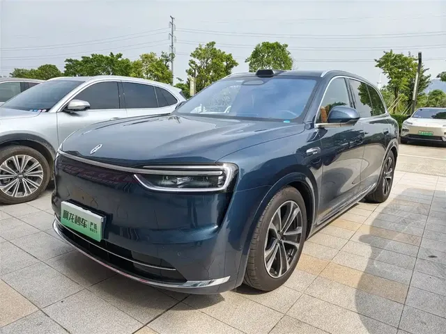 AITO Wenjie AITO M7 2026 Extended Range Max AWD 6-seater