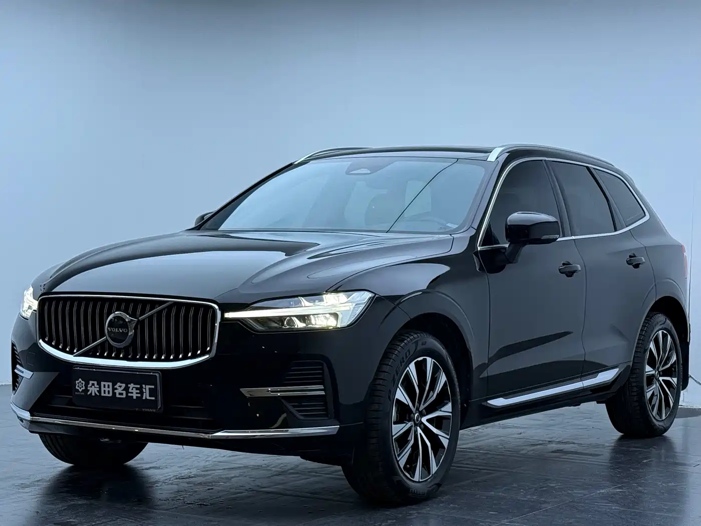 Volvo XC60 2024 B5 AWD Zhiyuan Luxury Edition
