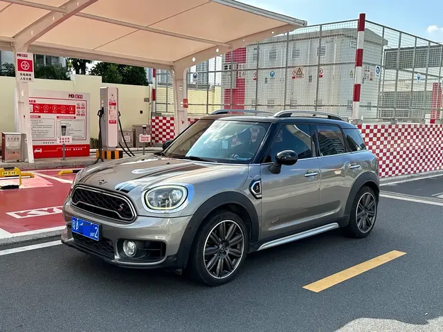MINI COUNTRYMAN 2018 2.0T COOPER S ALL4 Artist