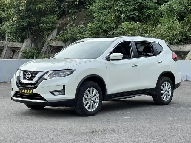 Nissan X-Trail 2023 Classic 2.0L 2WD Smart Premium Edition