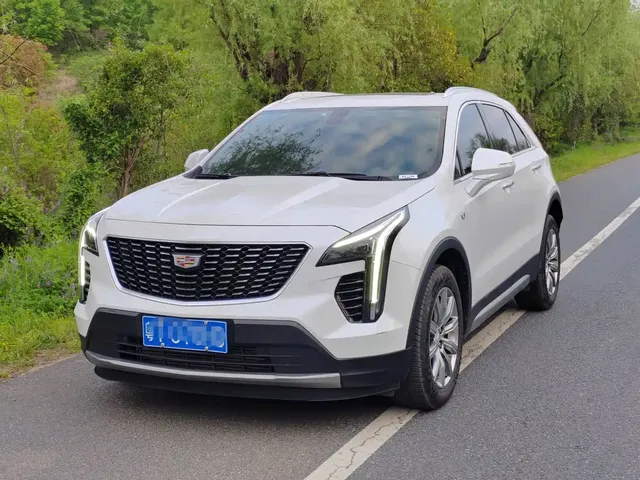 Cadillac XT4 2021 28T FWD Premium Edition