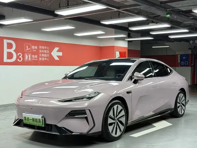 Geely Galaxy E8 2024 665km RWD Starship Voyager Edition