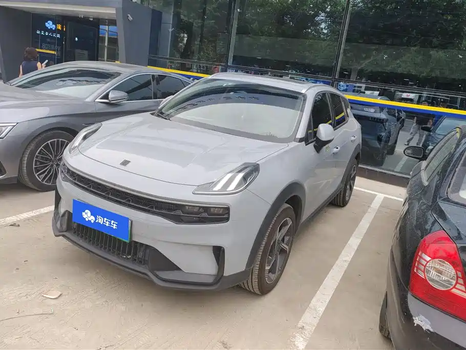 Lynk & Co 06 EM-P 2023 1.5T Remix PHEV Pro