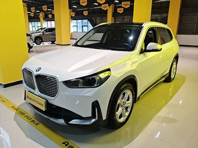BMW iX1 2023 eDrive25L X Design Package